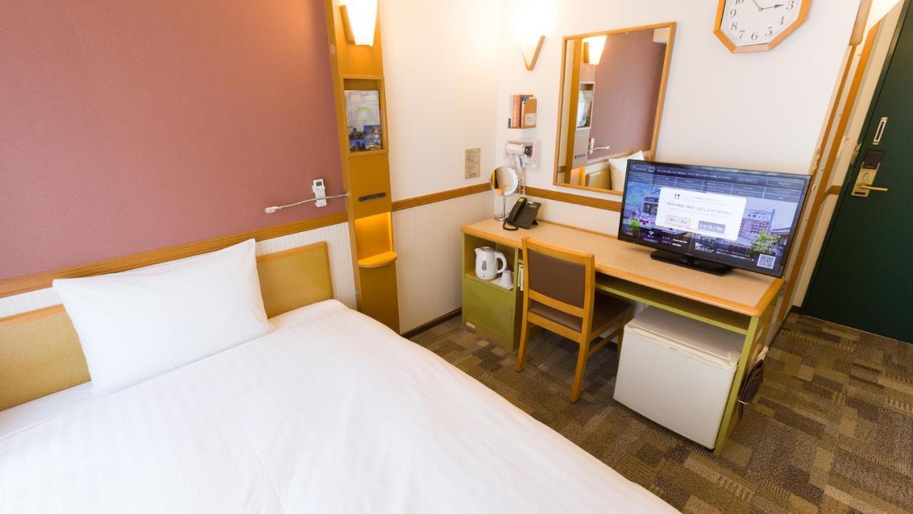 Toyoko Inn Shin-Yokohama Ekimae Honkan Extérieur photo