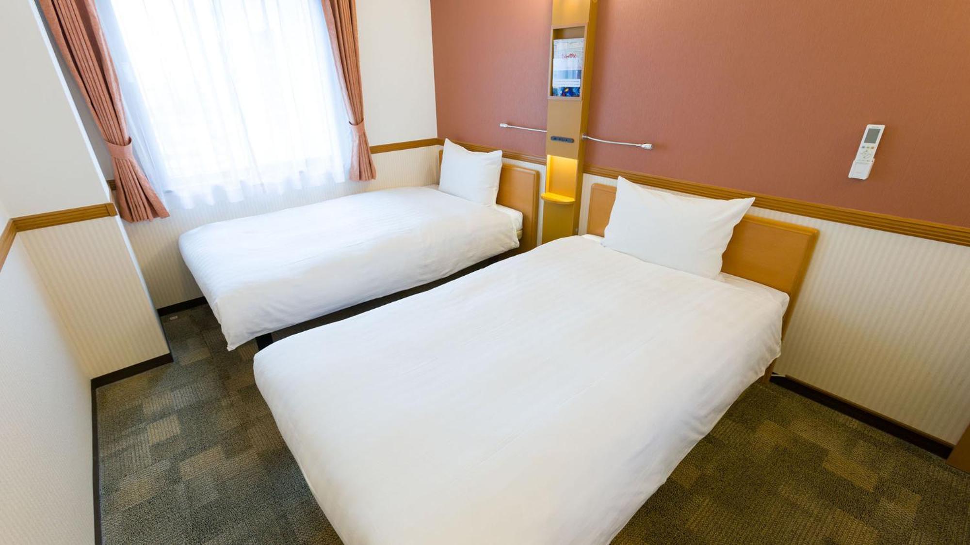 Toyoko Inn Shin-Yokohama Ekimae Honkan Chambre photo