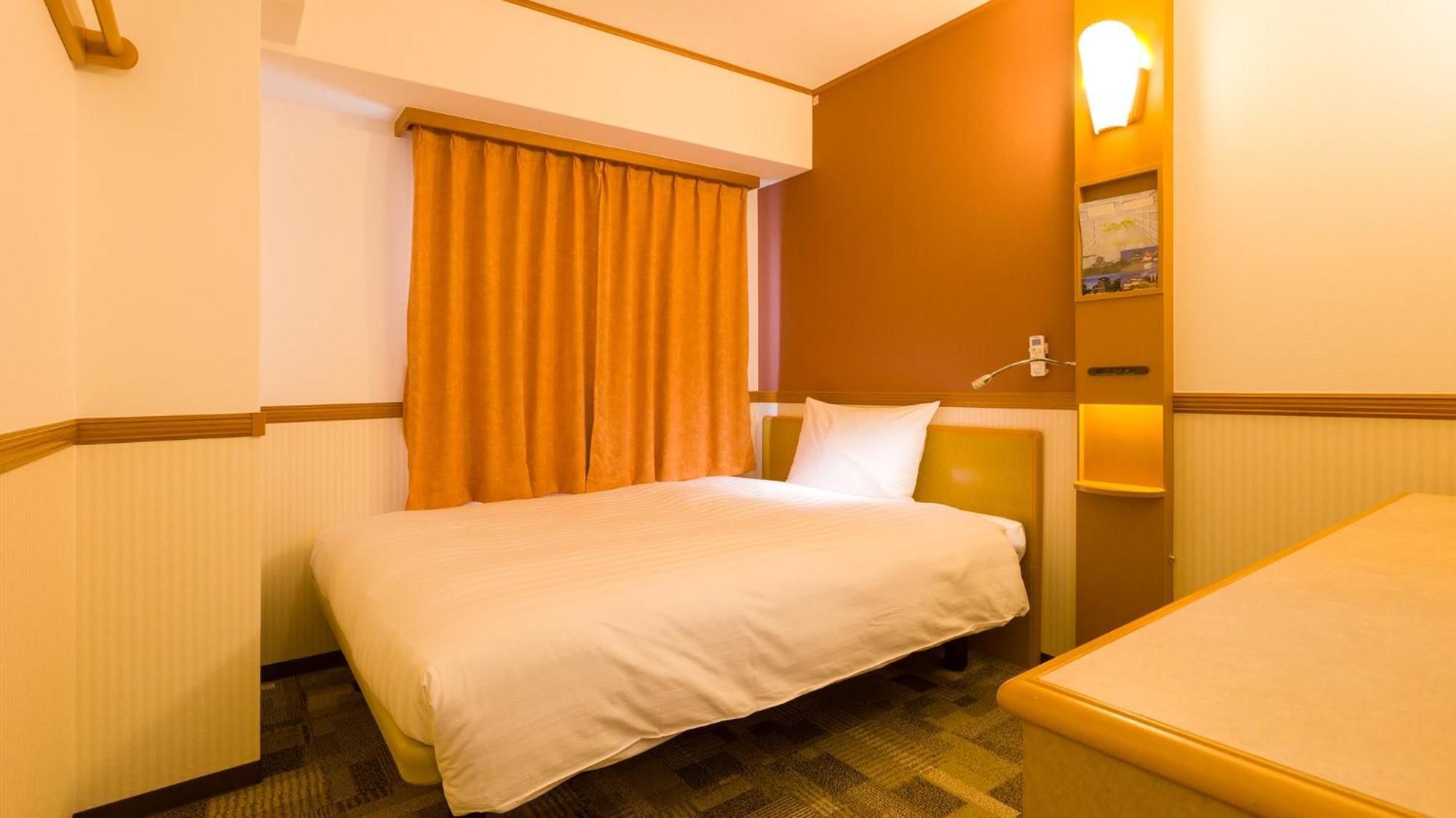 Toyoko Inn Shin-Yokohama Ekimae Honkan Chambre photo