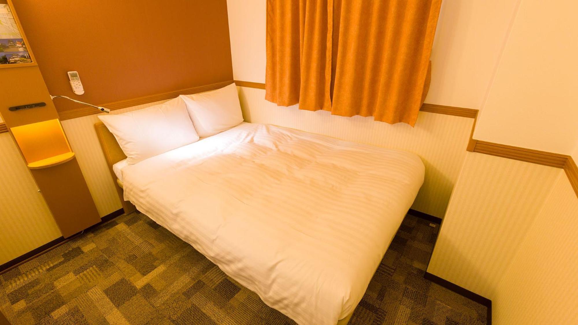 Toyoko Inn Shin-Yokohama Ekimae Honkan Chambre photo