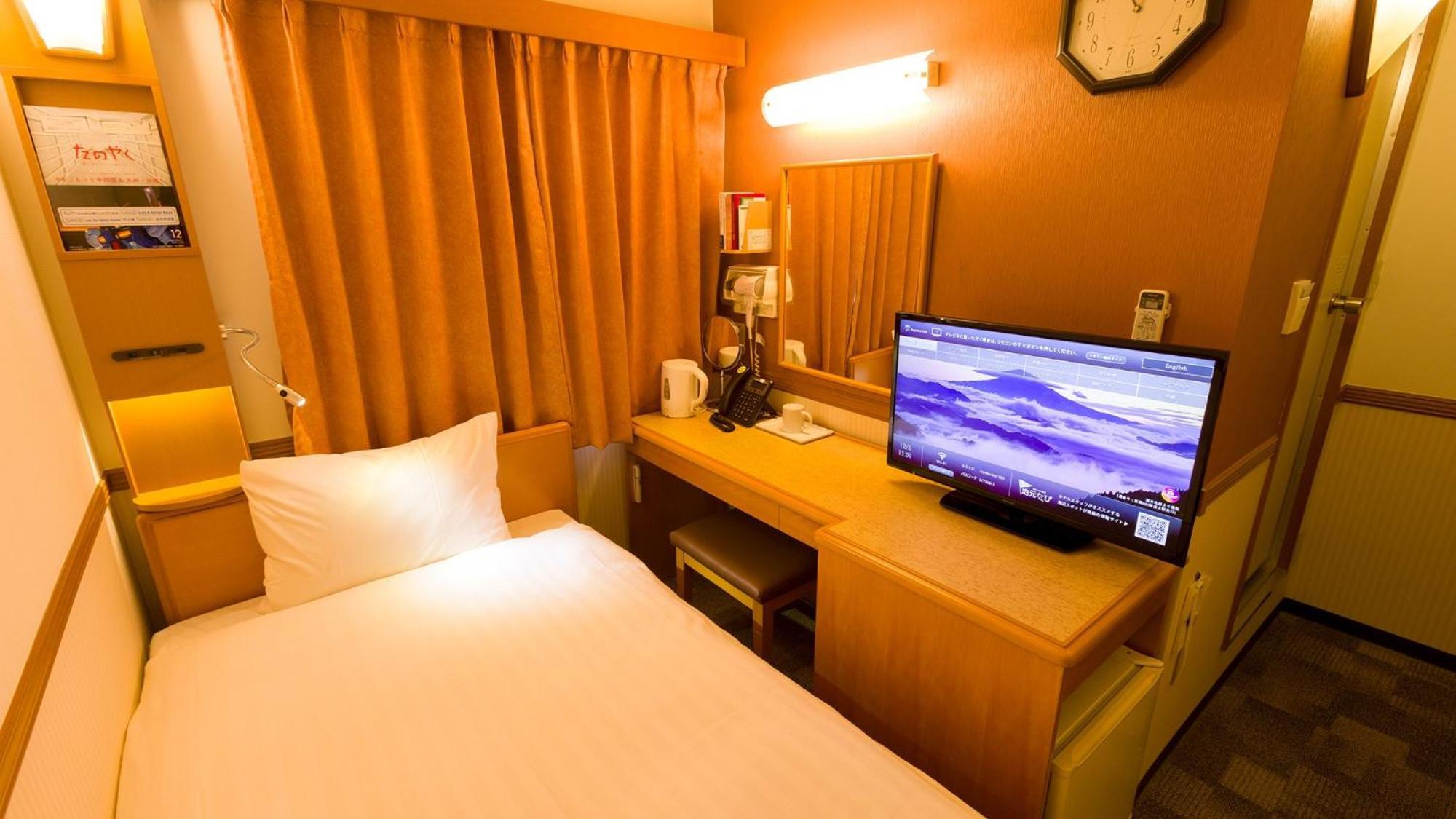 Toyoko Inn Shin-Yokohama Ekimae Honkan Chambre photo